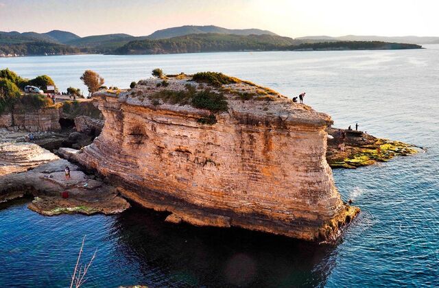 ZAMBAK YOLU 1. ETAP BABALI-PEMBE KAYALIKLAR-KEFKEN etkinliği galerisi - Görsel 4