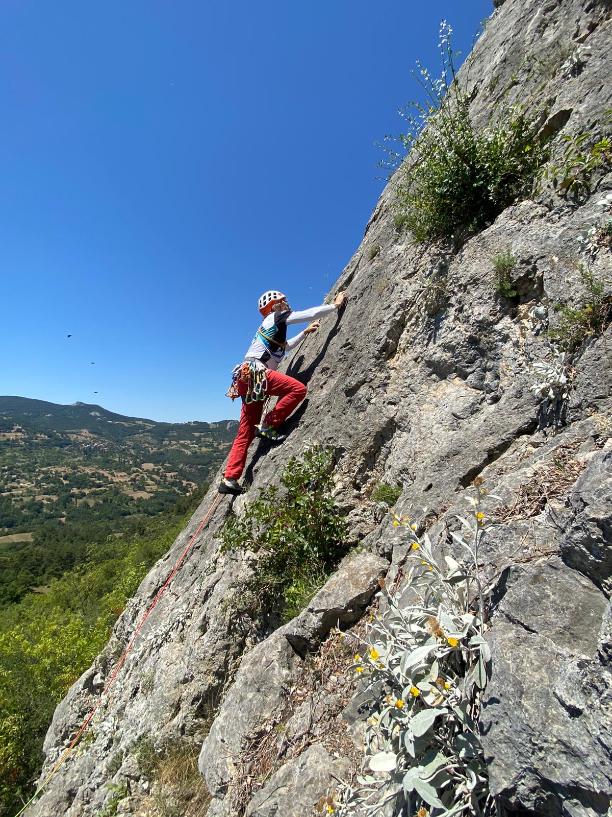 GEYVE'DE KAYA TIRMANIŞI VE DOĞA YÜRÜYÜŞÜ